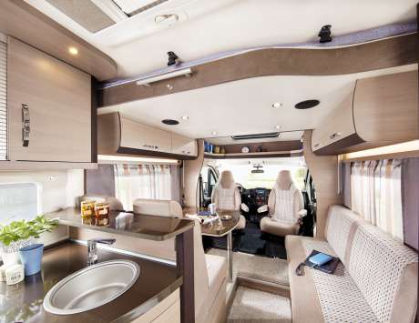 Média réf. 642 (2/5): Cat. M Fiat Medium : Transport et couchage 4 personnes